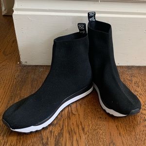 DKNY Hightop Sneaker